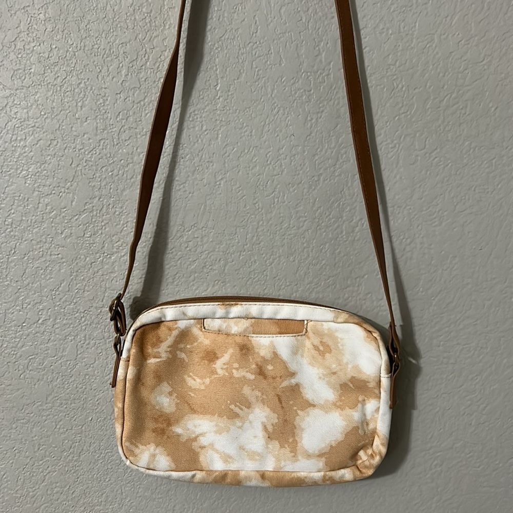 All Zipped Up Crossbody Pursed - Picture 2 of 10